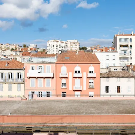 Forville Yourhosthelper *